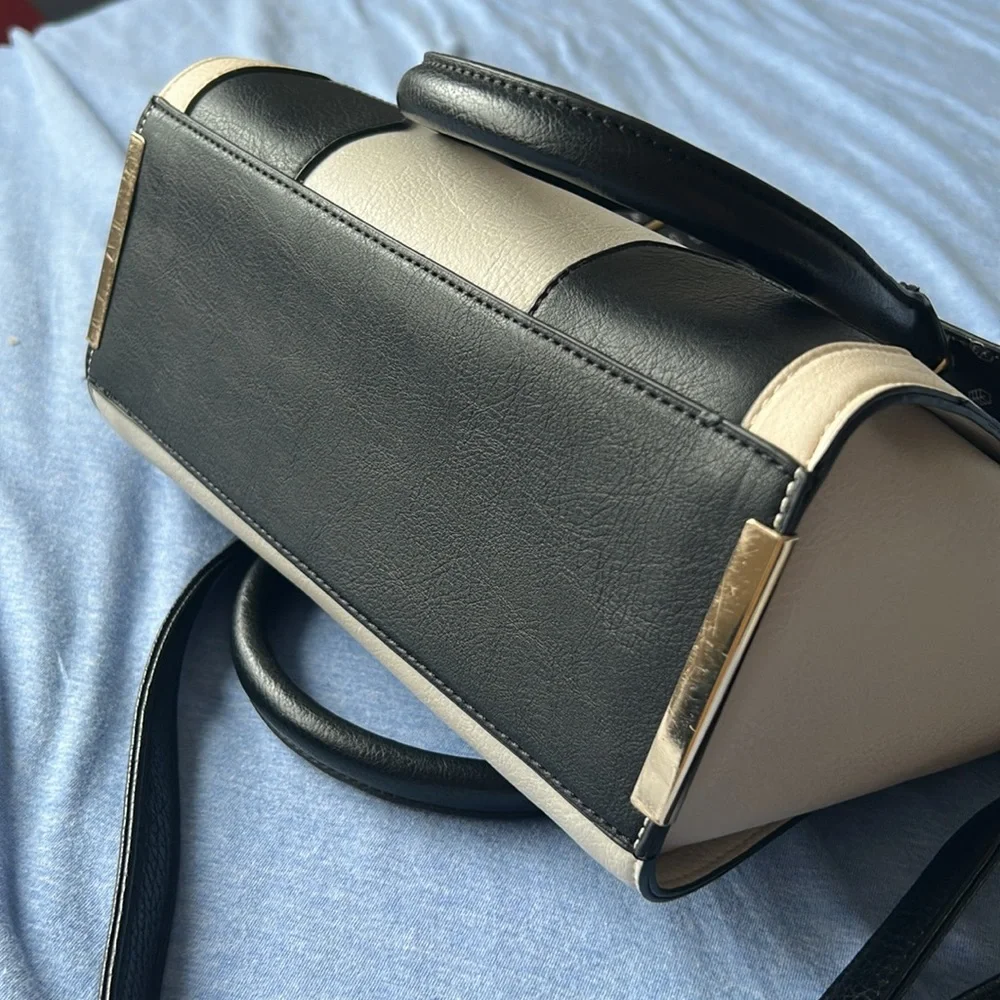 Call it Spring Handbag - Picture 8 of 8